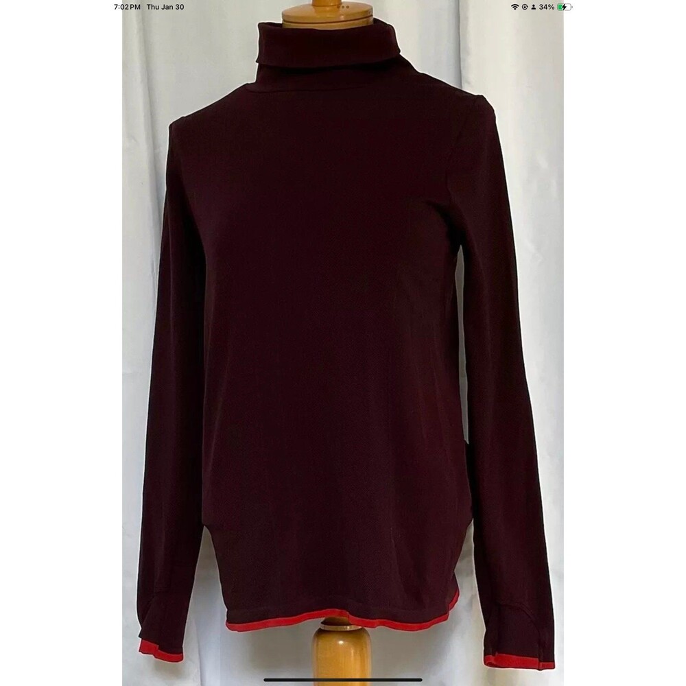 Athleta Womans L Seamless Turtleneck Workout/Layering Long Sleeve Top Purple